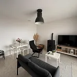 בית נופש Casa Angel 1982 *